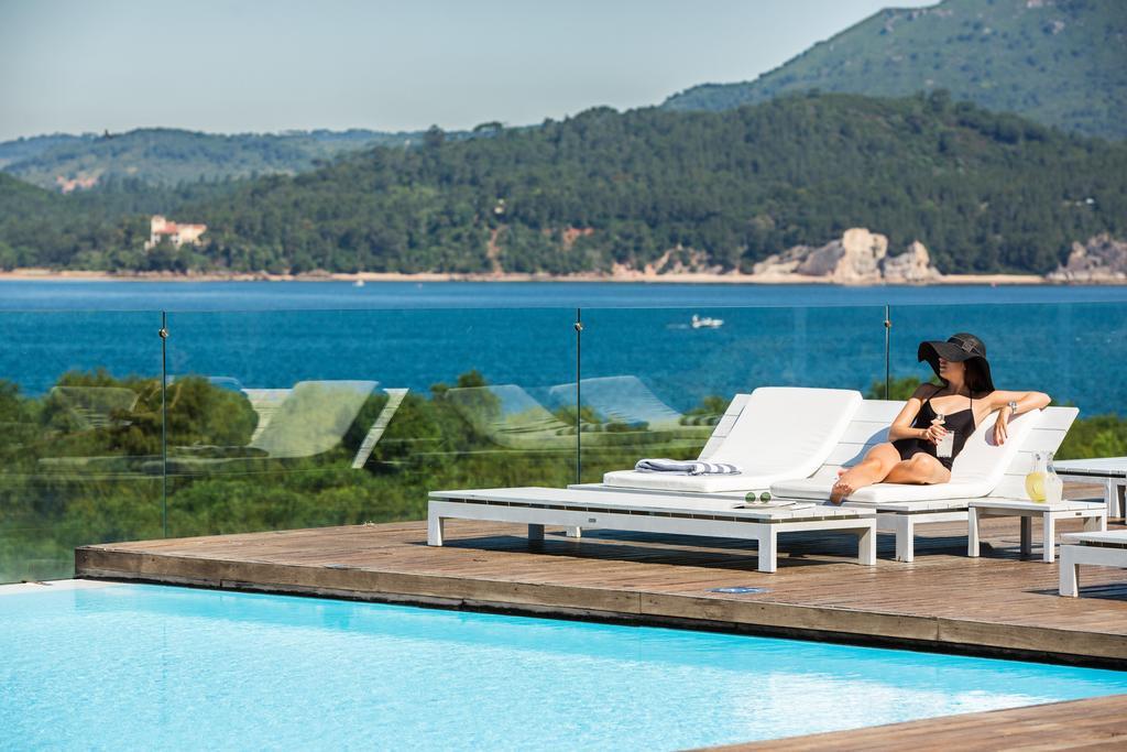 Troia Design Hotel Bagian luar foto View of the bay from the hotel